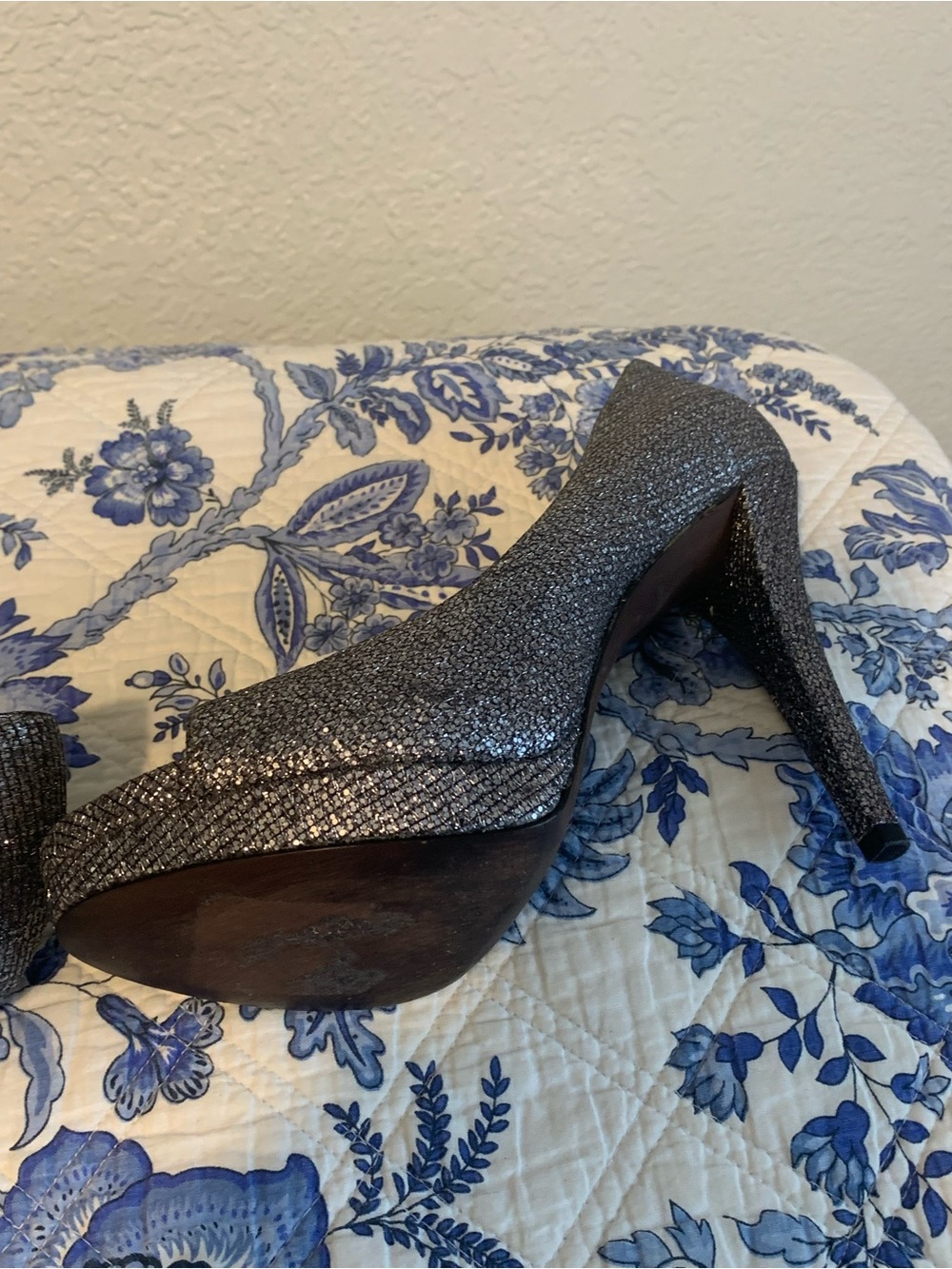 Vera Wang Metallic Pewter Glitter Peep-Toe Heels - Picture 5 of 9